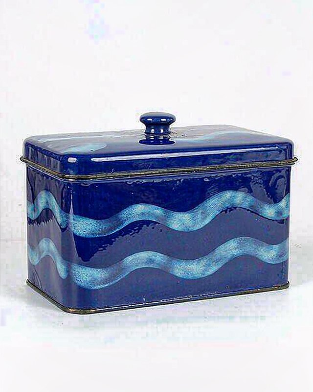 Ripple Bread Bin in Cobalt